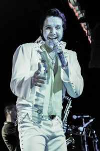 O showman Rogério Cordoni fará um tributo a Elvis, incluindo no show clássicos nacionais e internacionais do rock