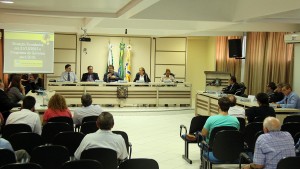 Prefeito Cantelmo Neto apresentou a situação financeira do Município na primeira sessão da Câmara